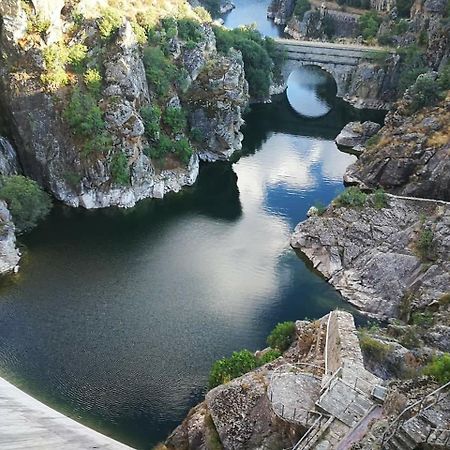 El Egio Guest House Cervera de Buitrago Eksteriør bilde