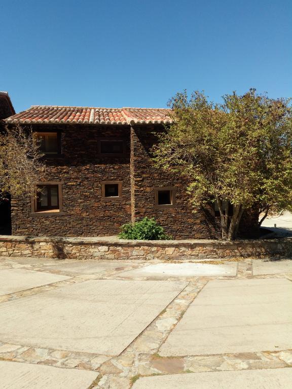 El Egio Guest House Cervera de Buitrago Eksteriør bilde