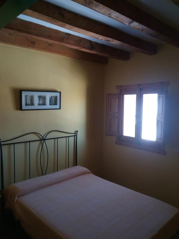El Egio Guest House Cervera de Buitrago Eksteriør bilde
