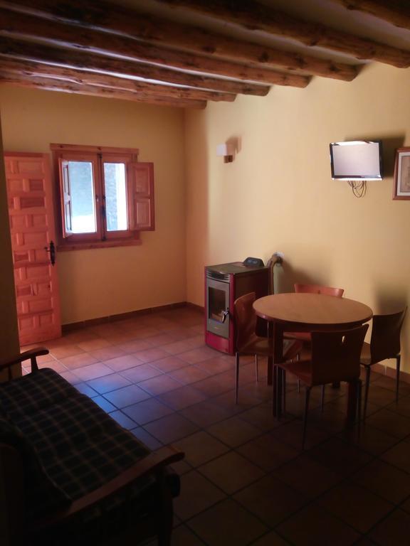 El Egio Guest House Cervera de Buitrago Eksteriør bilde